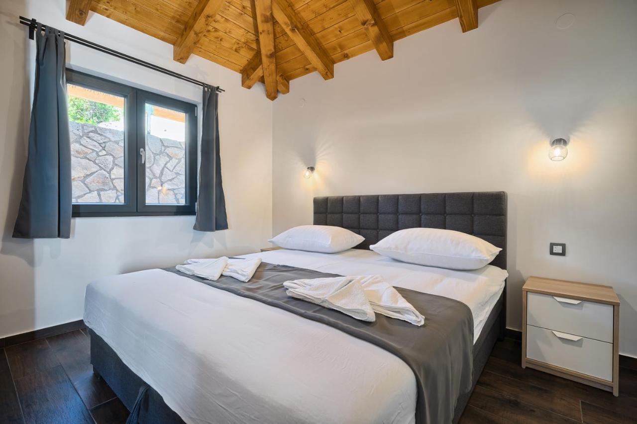 Kamp Lunga + Hotell Jezera Eksteriør bilde